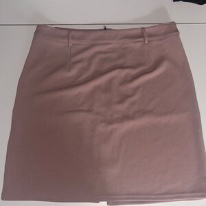 Chic Mauve Mini Skirt